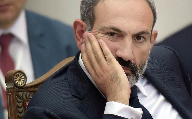 Pashinyan orders Armenia to ‘sit still’