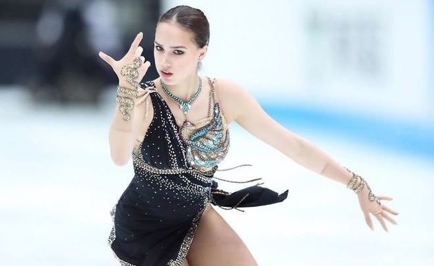 Silver medalist of Russian championship explains people&#039;s love for Zagitova  