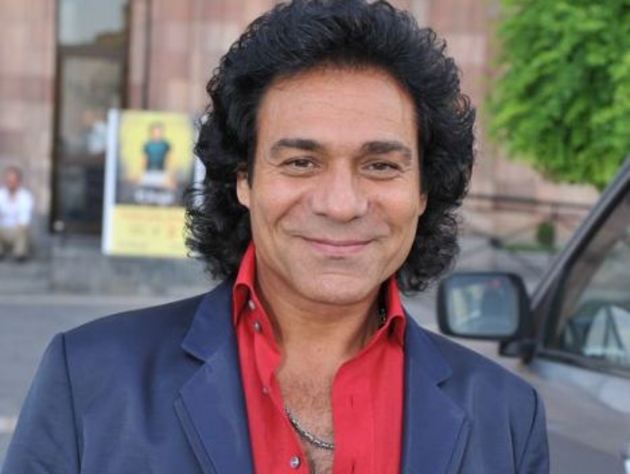 Singer Andy Madadian becomes first Iranian on Hollywood&#039;s Walk of Fame (VIDEO)