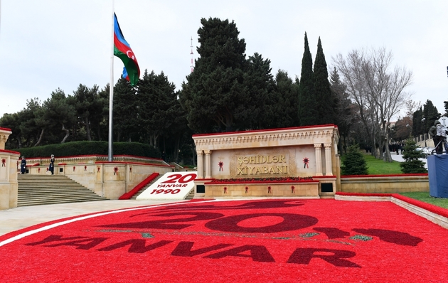 Ilham Aliyev and Mehriban Aliyeva pay tribute to Black January martyrs