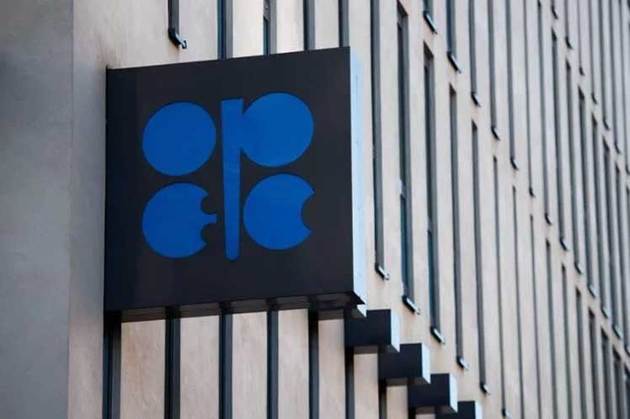 OPEC announces readiness to radically cut oil output