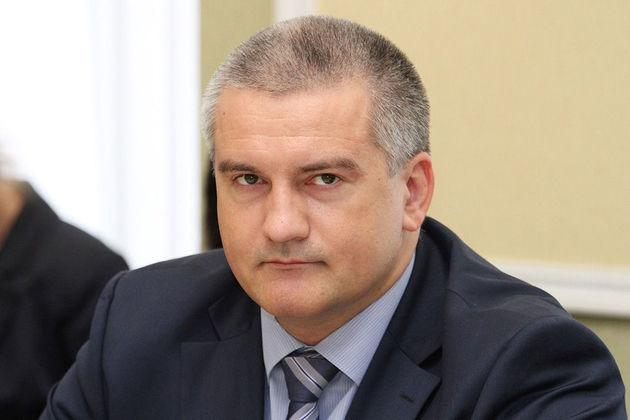 Aksyonov calls on citizens to observe self-isolation