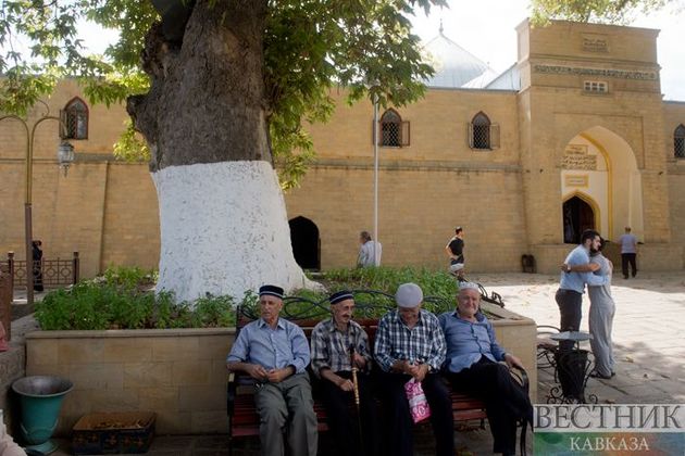 Azerbaijan ready to ease quarantine regime for old people