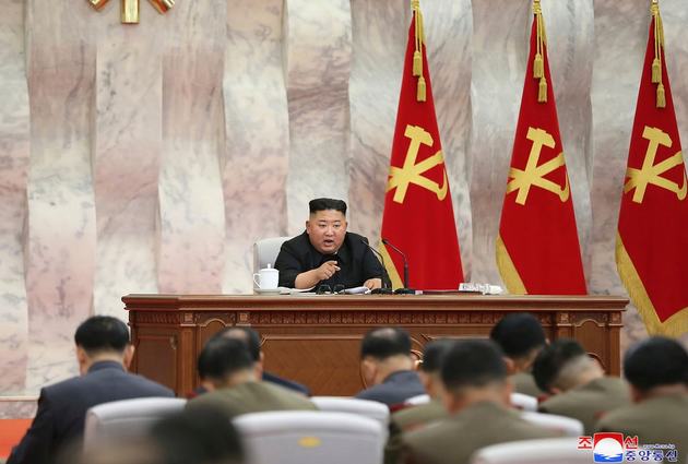 Kim Jong-un makes public appearance again