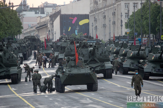 Preparation for night rehearsal of Victory Parade in Moscow (photo report)