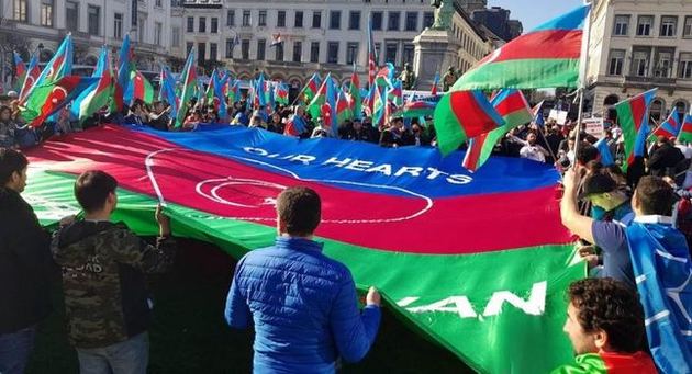 Rally in support of Azerbaijan held in Germany