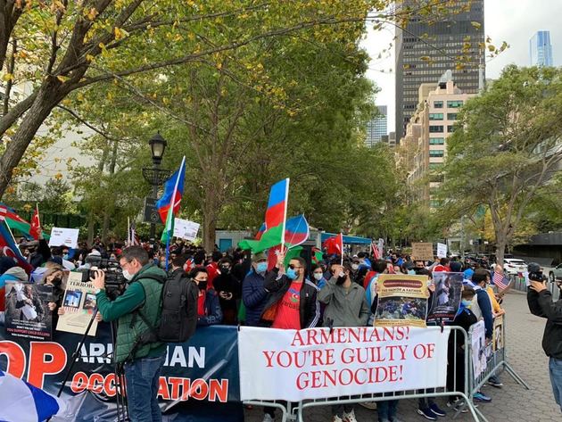 Azerbaijani diaspora in London and Hague protests against terror of Armenian Armed Forces in Ganja