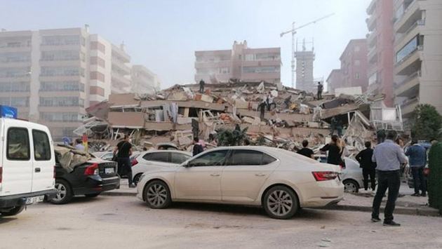 Powerful earthquake hits Turkey&#039;s Izmir