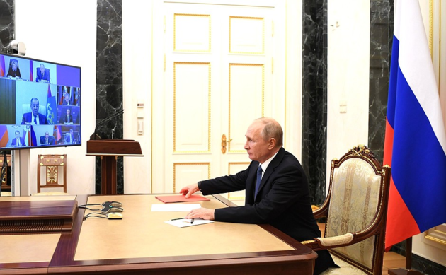 Putin and Russian Security Council members discuss Karabakh and coronavirus