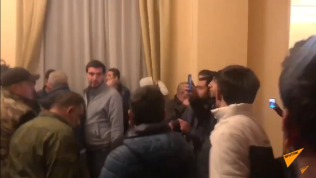 Protesters in Yerevan break into government building