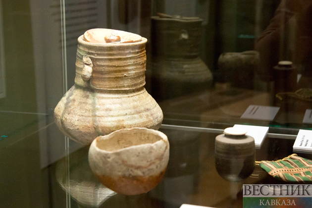 Japanese ceramics at Museum of Oriental Art