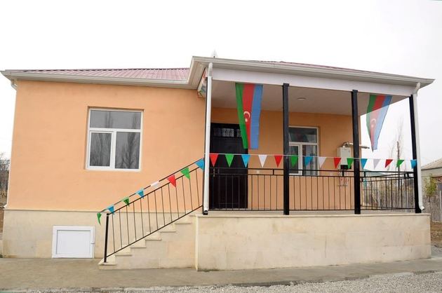 Families of martyrs and disabled veterans of Karabakh war receive houses in six cities and regions of Azerbaijan
