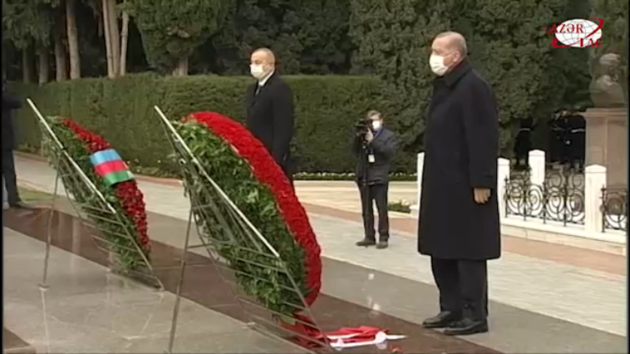  Ilham Aliyev and Recep Tayyip Erdogan pay tribute to national leader and Azerbaijani martyrs (VIDEO)