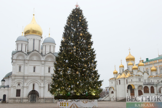 New Year decoration of country’s main Christmas tree (photo report)