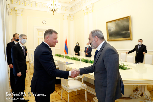 Pashinyan lauds Russia’s Emergency Ministry work in Karabakh
