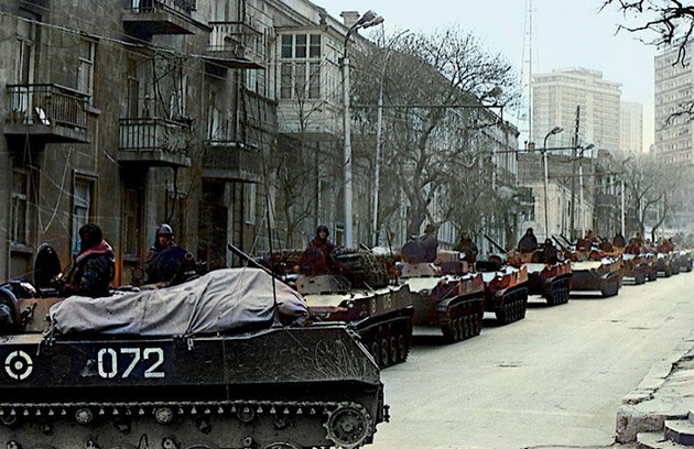 Soviet tanks in the streets of Baku, Azerbaijan in January 1990