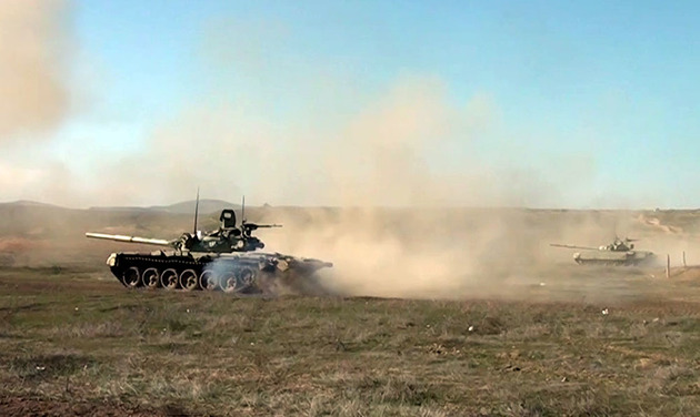 Azerbaijani tankmen hold first combat fires in new training year (PHOTO, VIDEO)