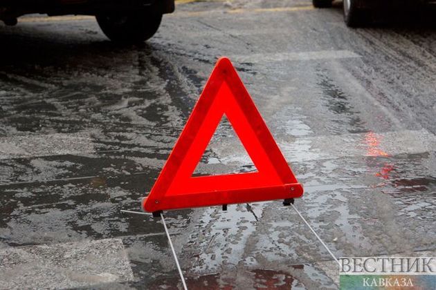 Three people injured in car accident in Almaty