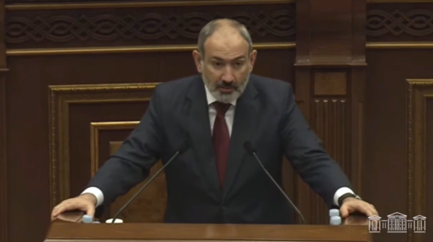Pashinyan urges to delimit borders and open communications with Azerbaijan as soon as possible