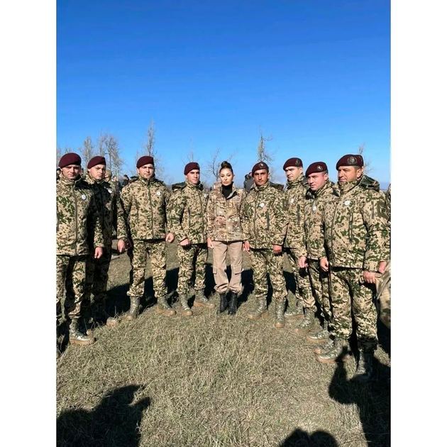 Mehriban Aliyeva shares photos taken with Azerbaijani soldiers and officers on Jydyr Duzu (PHOTOS)