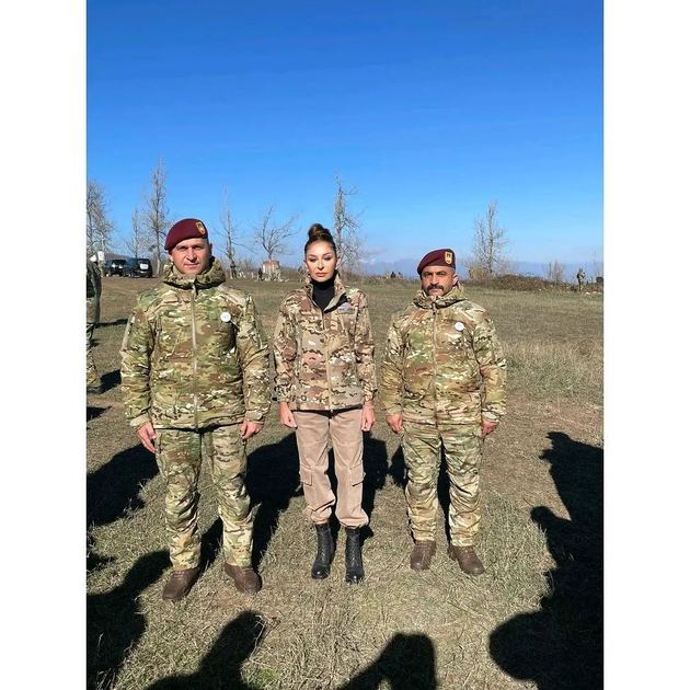 Mehriban Aliyeva shares photos taken with Azerbaijani soldiers and officers on Jydyr Duzu (PHOTOS)