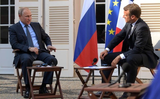 Macron says he will talk to Putin next week