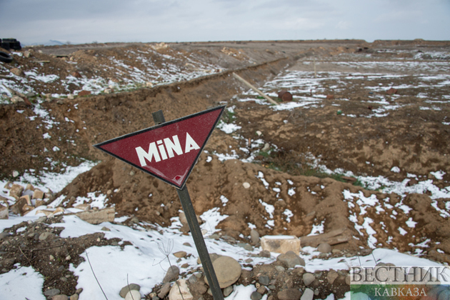 Azerbaijani soldier hits mine in Kalbajar