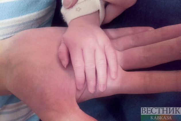 Saudi woman gives birth to 5 sets of twins