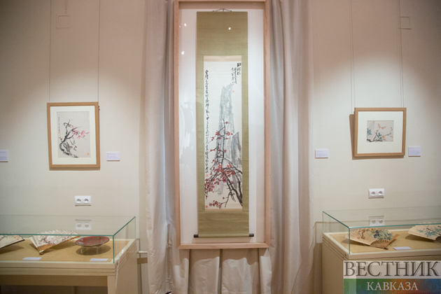 &quot;In Search of a Wild Plum&quot; at the State Museum of Oriental Art (photo report)