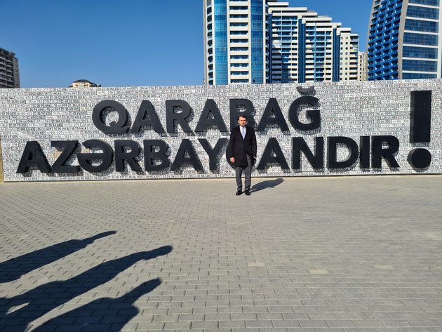 Selcuk Bayraktar visits War Trophy Park in Baku (PHOTO)