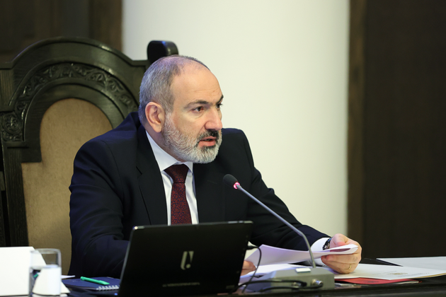 Pashinyan holds phone talks with Michel ahead of Moscow visit
