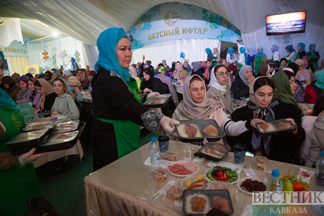 Evening of Azerbaijan takes place in Tent of Ramadan (photo report)