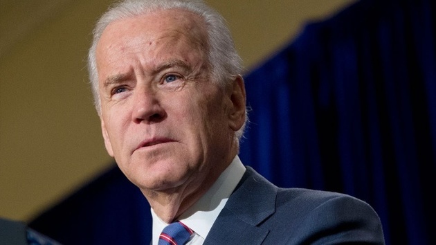 Biden signs law on $40-bln aid to Ukraine