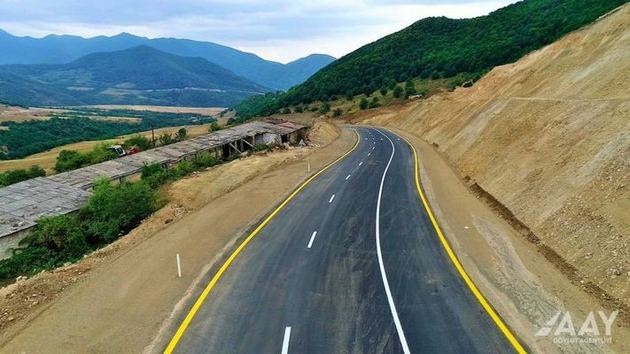 Azerbaijan builds new road bypassing Lachin