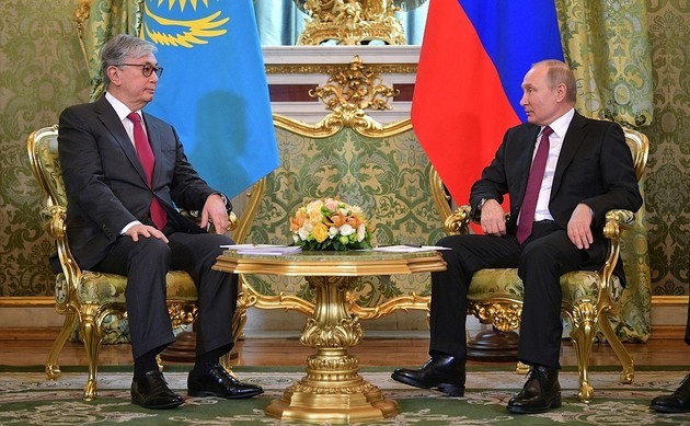 Tokayev arrives in Sochi for meeting with Putin