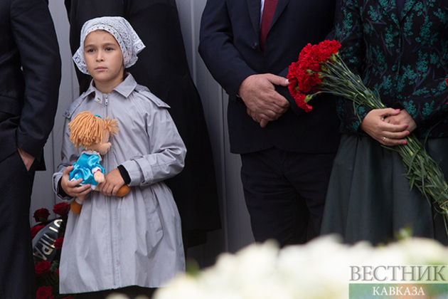 Moscow commemorates victims of Beslan terrorist attack (photo report)
