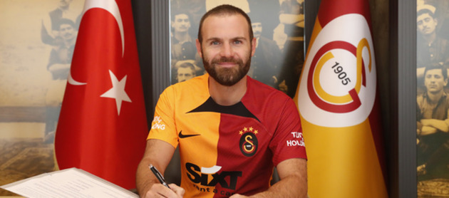 Turkey&#039;s Galatasaray sign Argentine forward and Spanish midfielder