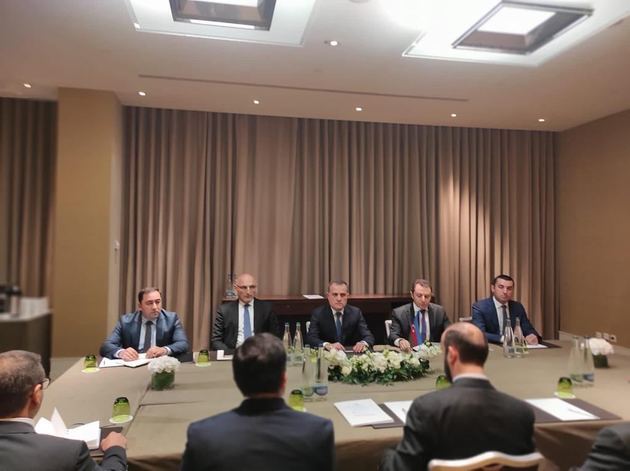 Azerbaijan presents detailed draft peace treaty to Armenia