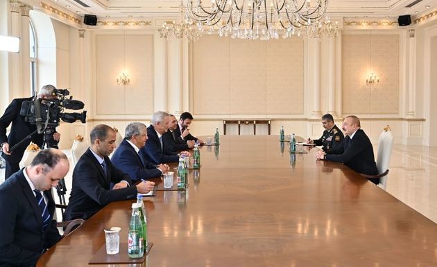 Ilham Aliyev and Benjamin Gantz review issues of military co-op