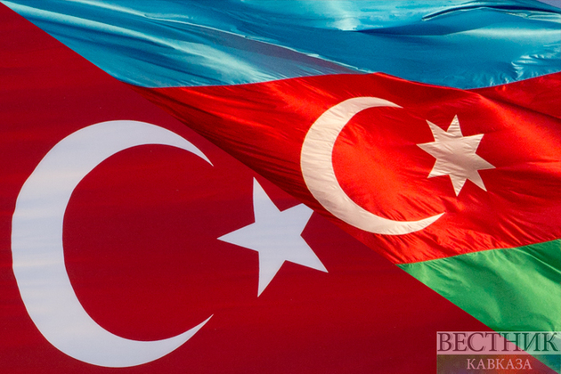 Azerbaijani and Turkish naval special forces holding joint exercises
