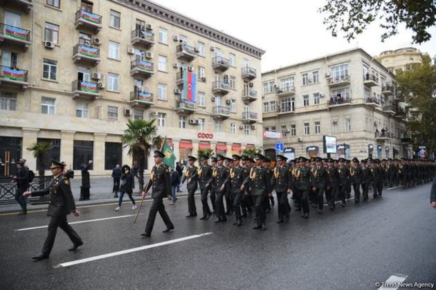 Procession in Baku on occasion of Victory Day (PHOTO)