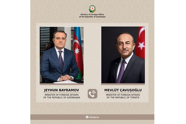 Azerbaijani and Turkish FMs hold phone talks