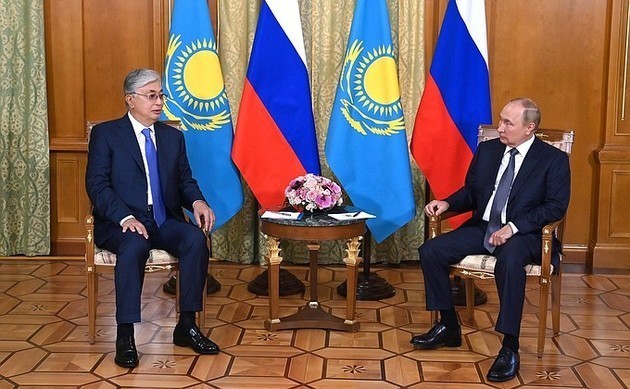 Vladimir Putin and Kassym-Jomart Tokayev holding talks in Moscow