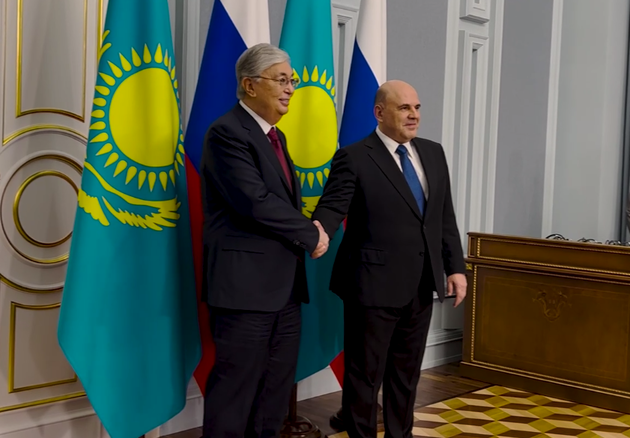 Kazakh president backs trilateral union with Russia, Uzbekistan