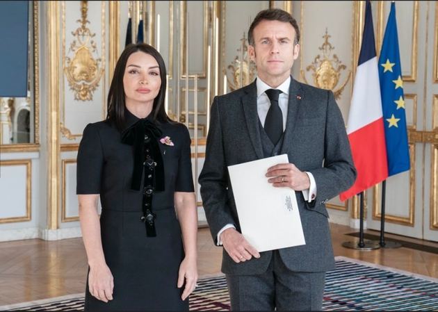 Leyla Abdullayeva presents credentials to Emmanuel Macron