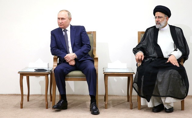 Putin holds phone talk with Raisi