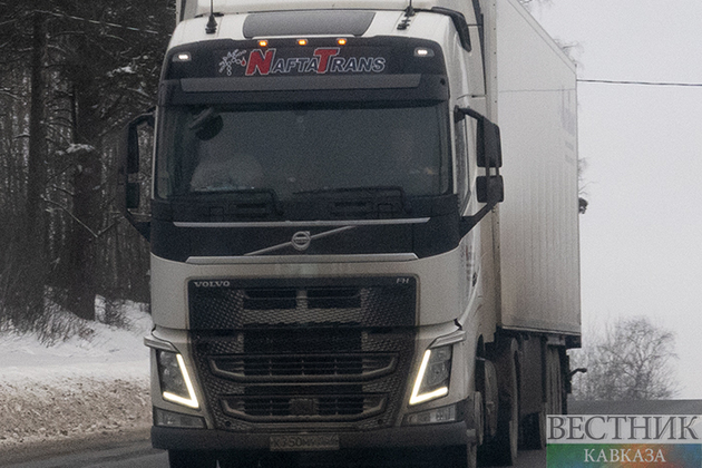 Trucks from Türkiye  to jump the queue on Russian border