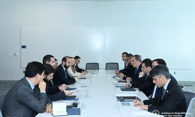 Azerbaijani, Armenian FMs start final round of talks in US