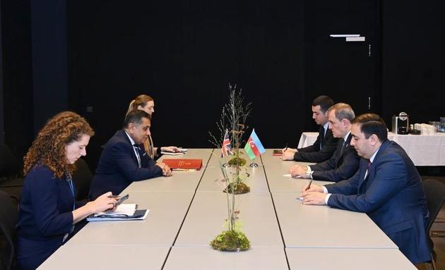 Azerbaijani FM meets with British Minister of State