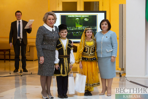 Exhibitions dedicated to 100th anniversary of Heydar Aliyev solemnly opened in Moscow